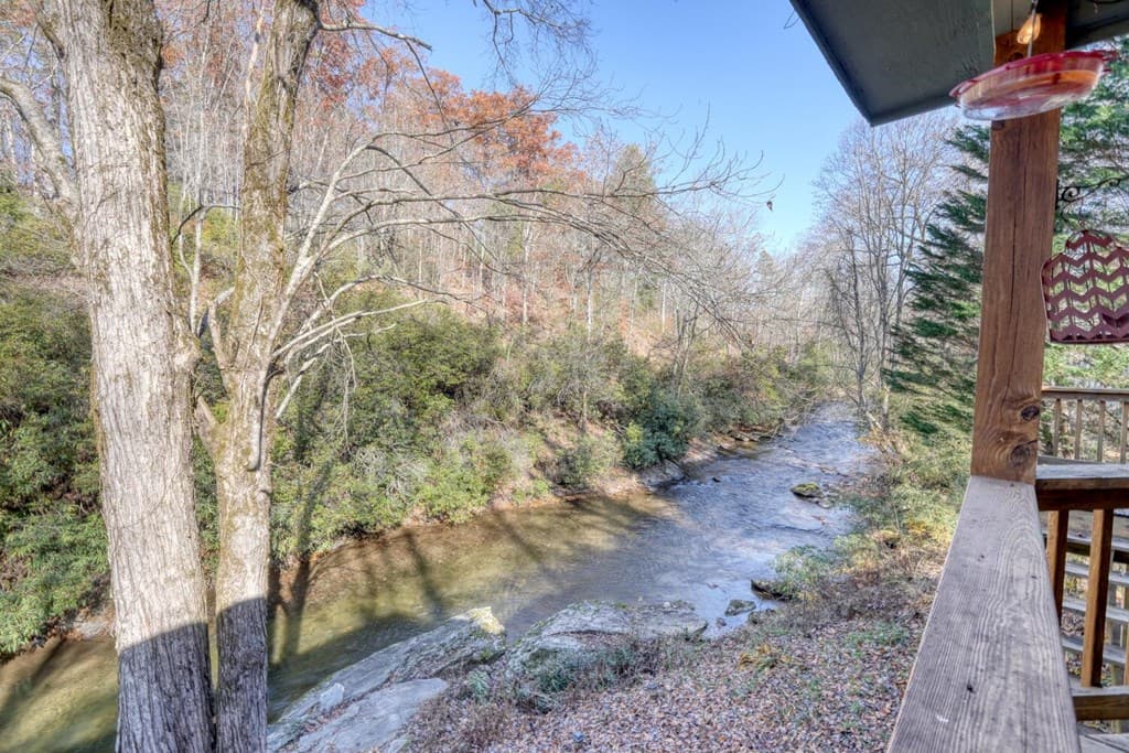 2175 E Old Hwy 64, Hayesville NC 28904 - Photo