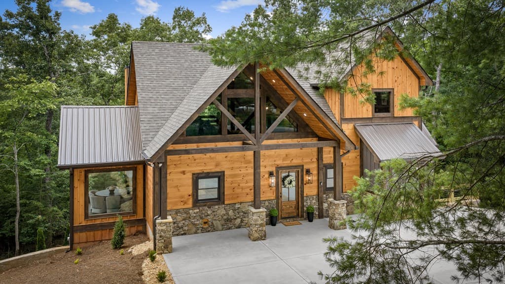 32 Hope Drive, Blue Ridge GA 30513 - Photo