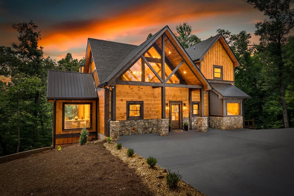 32 Hope Drive, Blue Ridge GA 30513 - Photo