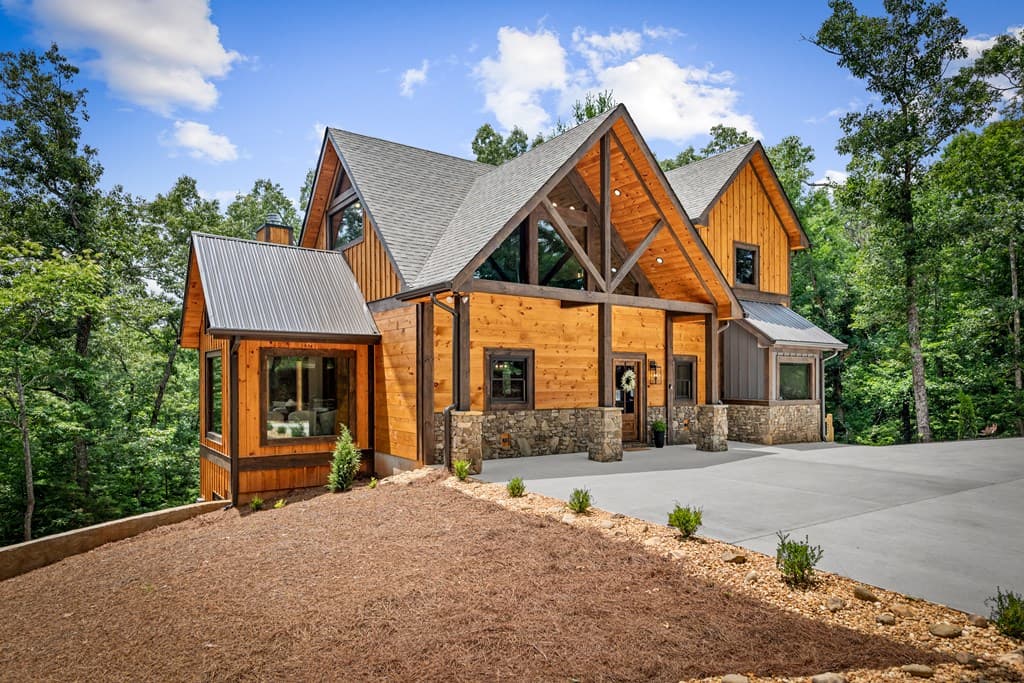 32 Hope Drive, Blue Ridge GA 30513 - Photo
