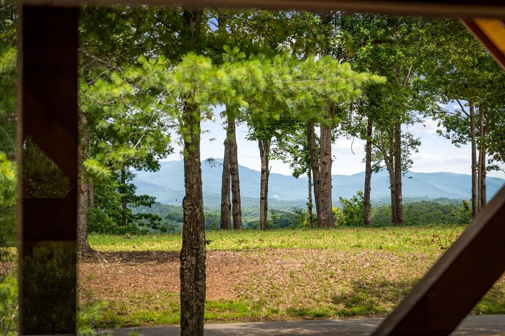 32 Hope Drive, Blue Ridge GA 30513 - Photo