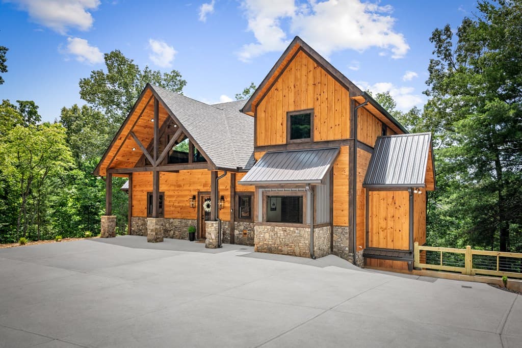 32 Hope Drive, Blue Ridge GA 30513 - Photo