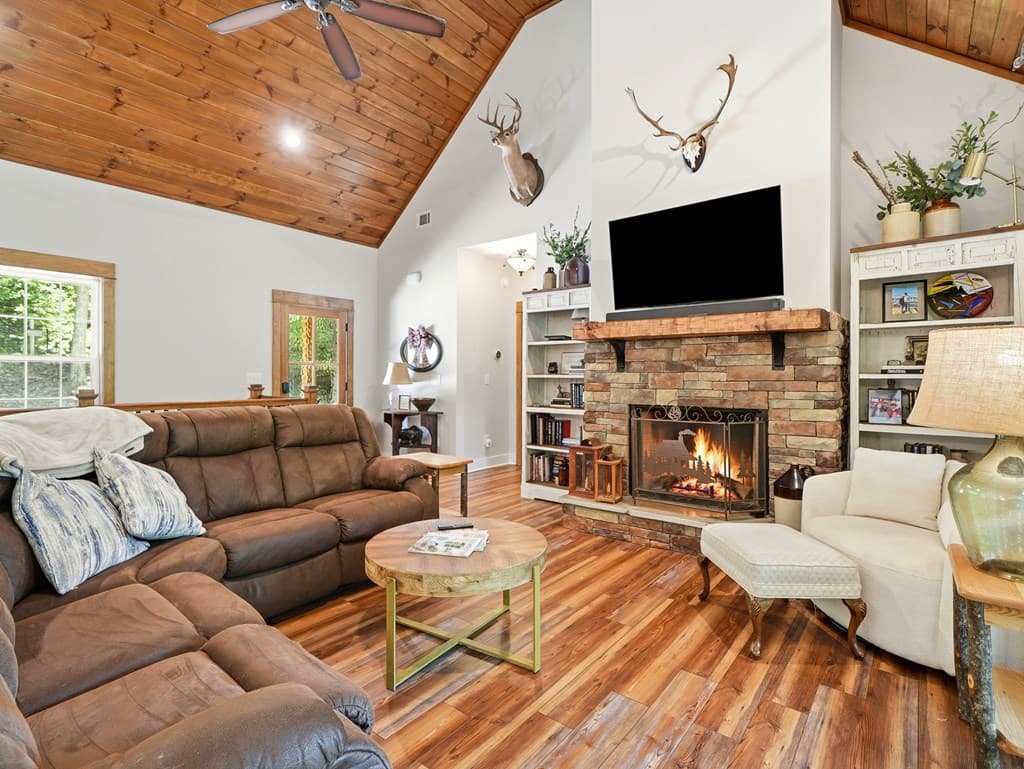 214 Kelly Lane, Ellijay GA 30540 - Photo