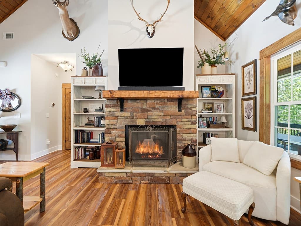 214 Kelly Lane, Ellijay GA 30540 - Photo