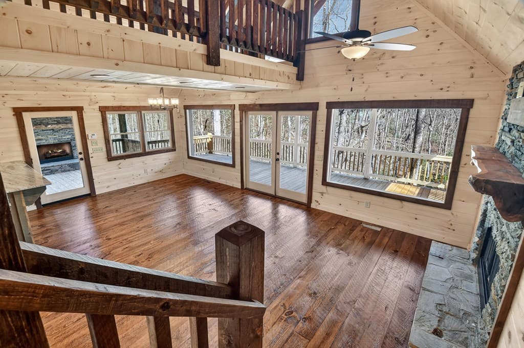 811 Mangums Trail, Blue Ridge GA 30513 - Photo