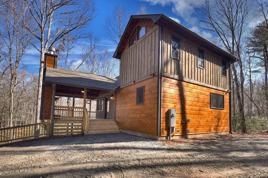 811 Mangums Trail, Blue Ridge GA 30513 - Photo