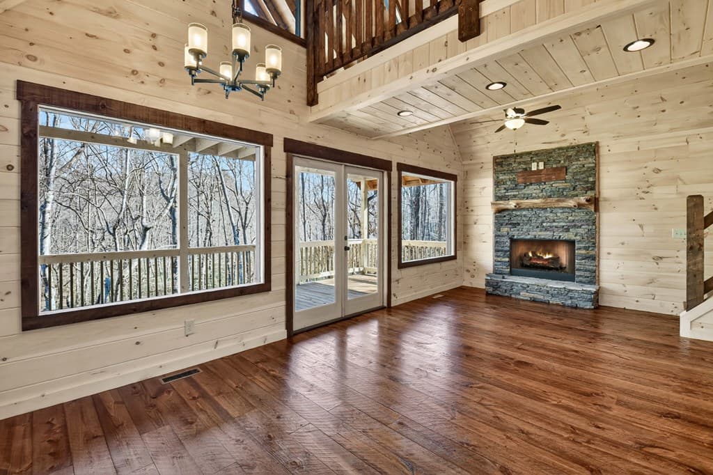 811 Mangums Trail, Blue Ridge GA 30513 - Photo
