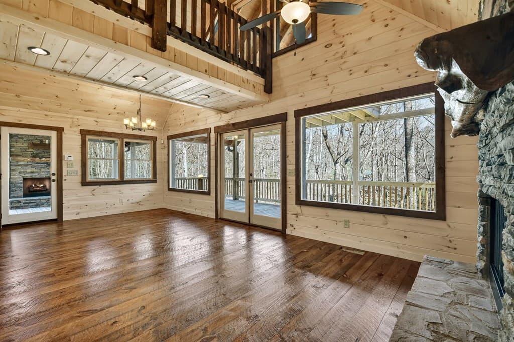811 Mangums Trail, Blue Ridge GA 30513 - Photo