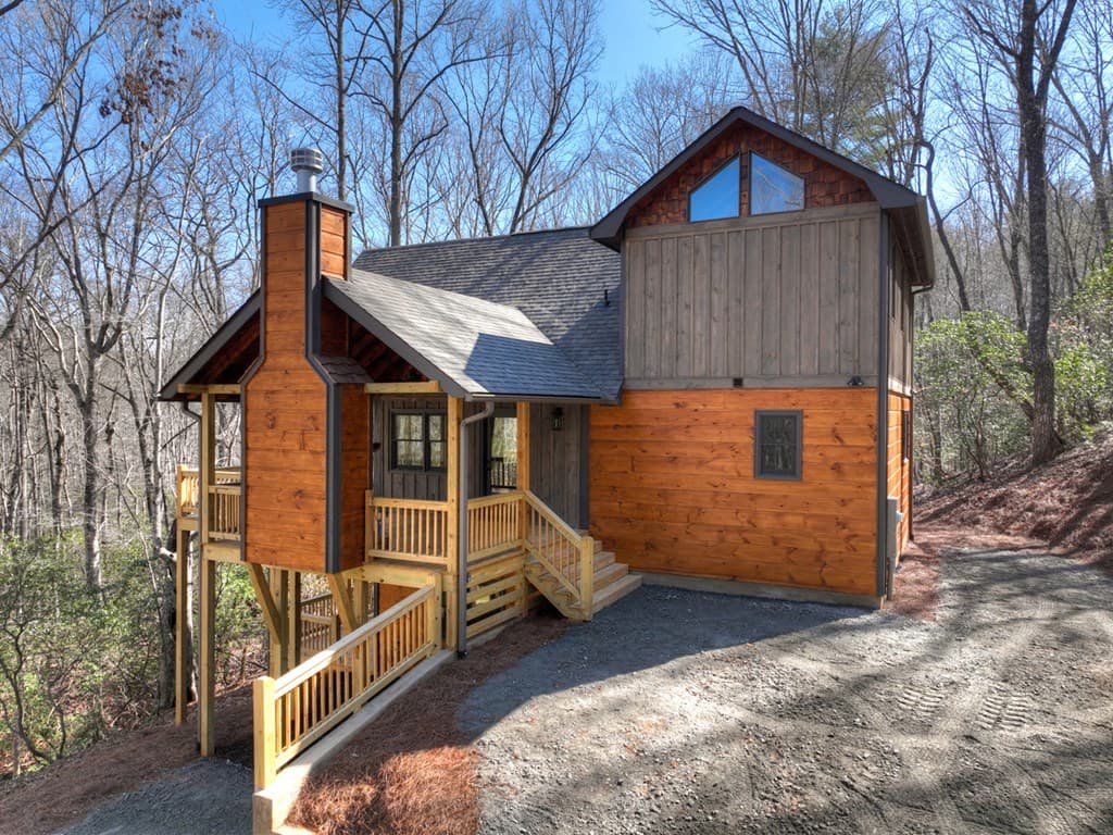 811 Mangums Trail, Blue Ridge GA 30513 - Photo