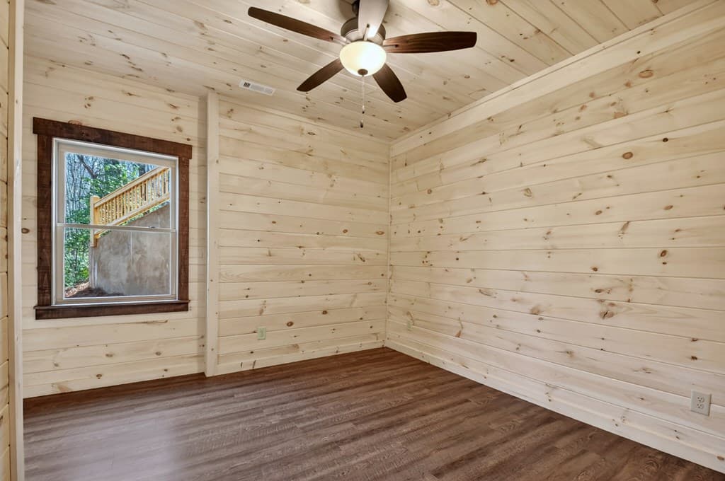 811 Mangums Trail, Blue Ridge GA 30513 - Photo