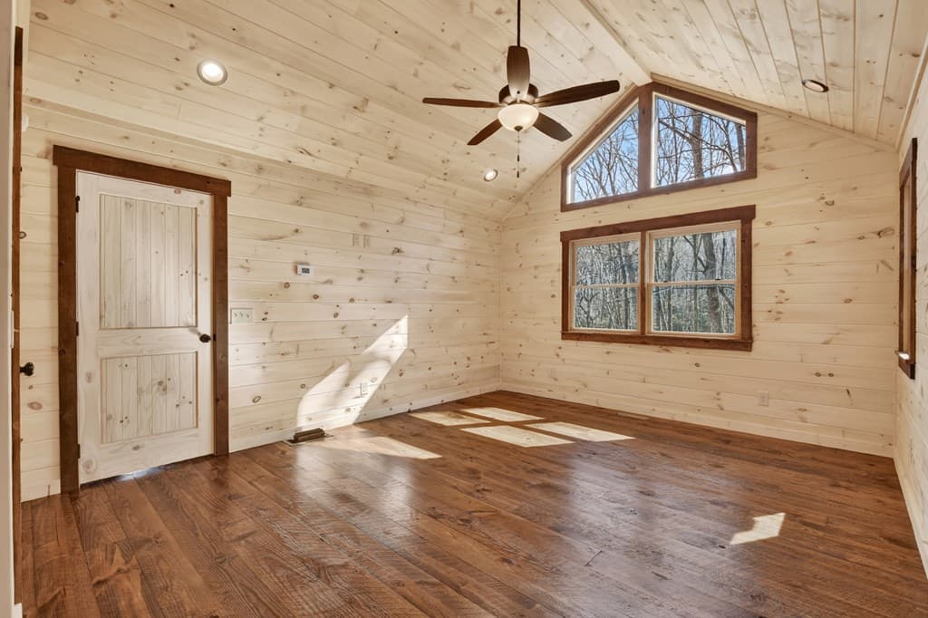 811 Mangums Trail, Blue Ridge GA 30513 - Photo