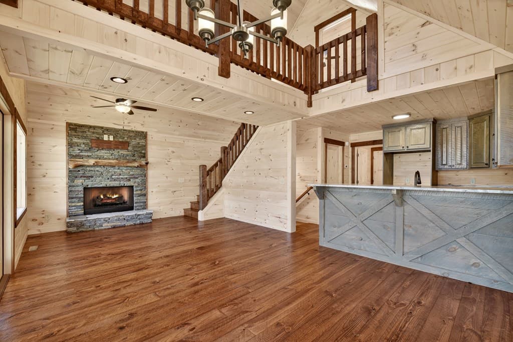 811 Mangums Trail, Blue Ridge GA 30513 - Photo