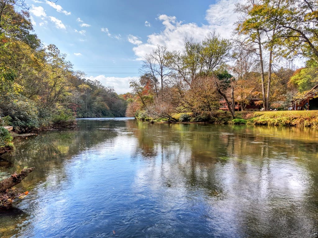 577 Blackberry Drive, Mineral Bluff GA 30559 - Photo