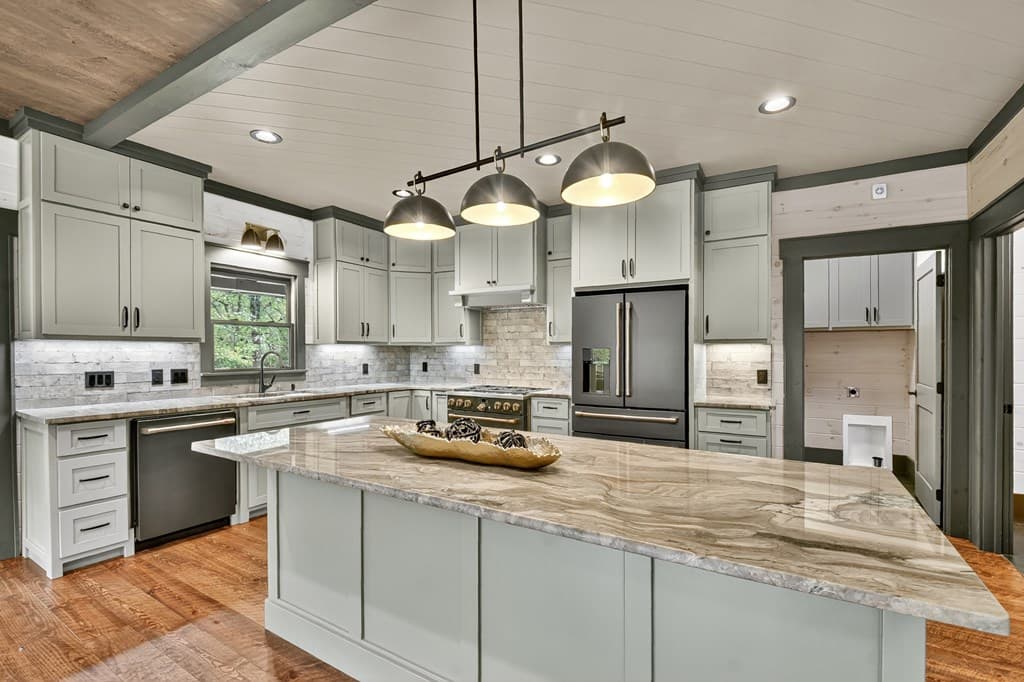 577 Blackberry Drive, Mineral Bluff GA 30559 - Photo