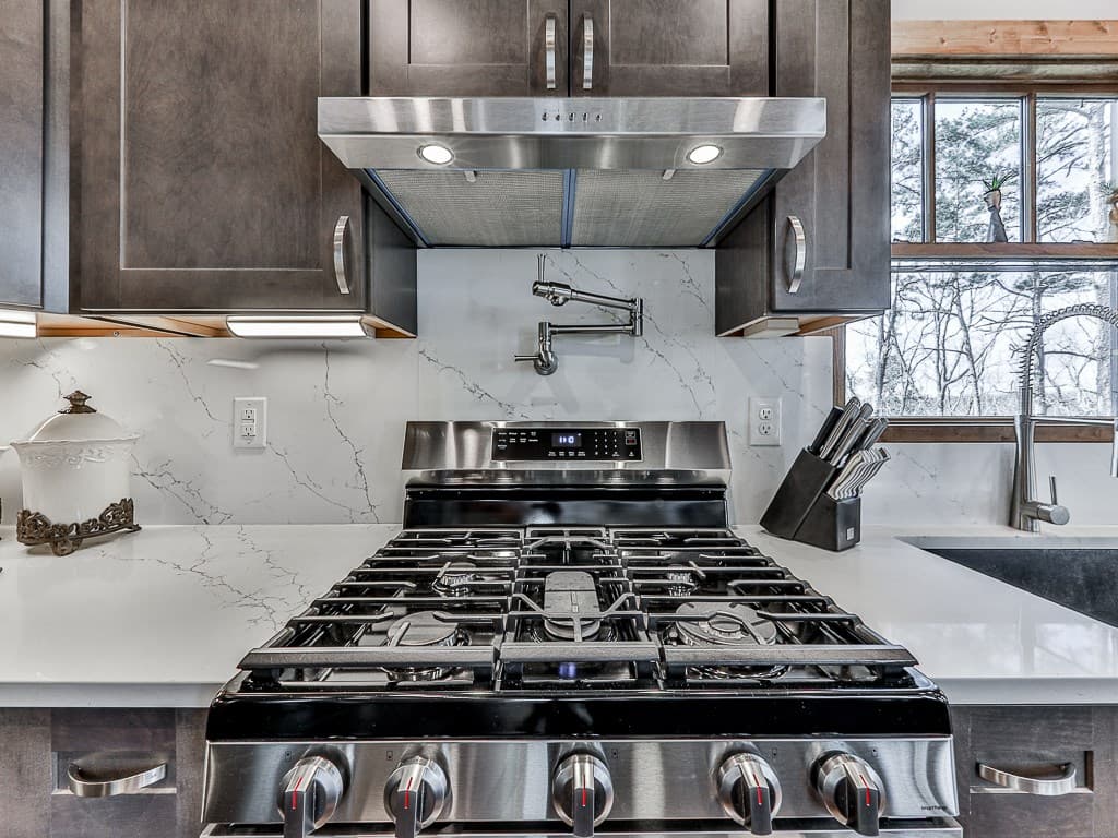 208 Weeks Drive, Ellijay GA 30540 - Photo