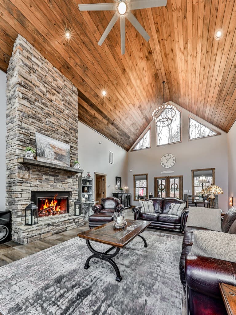 208 Weeks Drive, Ellijay GA 30540 - Photo