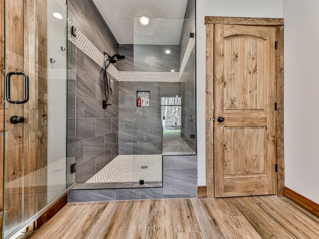 208 Weeks Drive, Ellijay GA 30540 - Photo