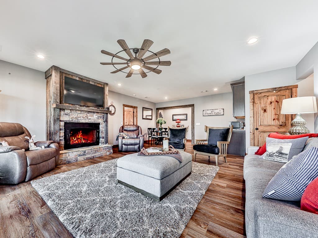 208 Weeks Drive, Ellijay GA 30540 - Photo