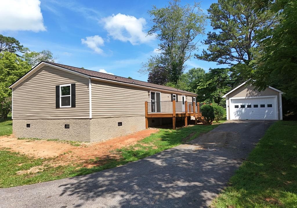 69 Wintermute Drive, Blairsville GA 30512 - Primary photo
