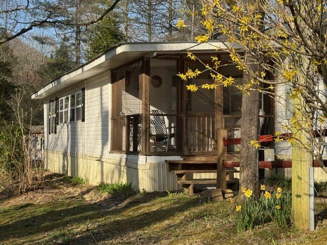 123 Leisure Woods Lane, Hiawassee GA 30546 - Photo