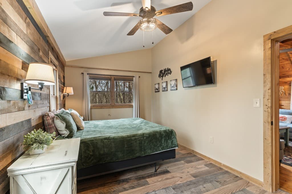 162 Little Falls Drive, Mineral Bluff GA 30559 - Photo