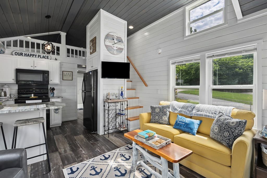 1685 Chatuge Shores, Hiawassee GA 30546 - Photo