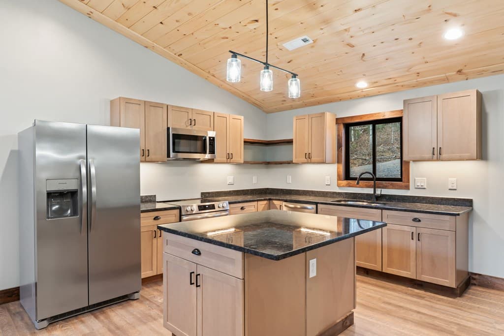 307 Ross Road, Mineral Bluff GA 30559 - Photo