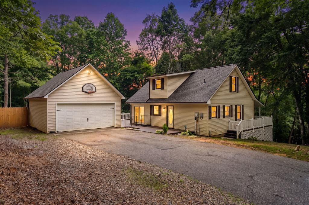 277 Tracy Street, Blairsville GA 30512 - Photo