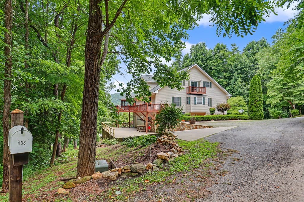488 Dogwood Place, Hiawassee GA 30546 - Photo