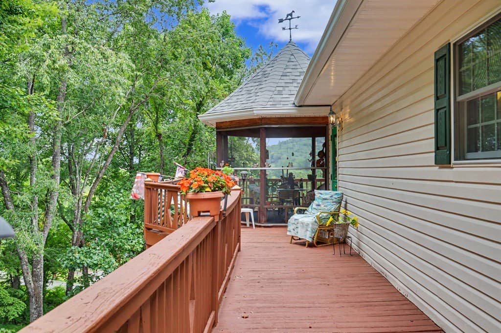 488 Dogwood Place, Hiawassee GA 30546 - Photo