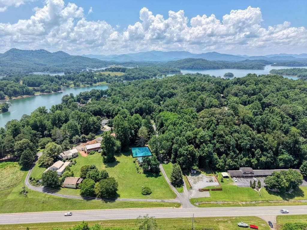 55 Chatuge Village Drive, Hayesville NC 28904 - Primary photo