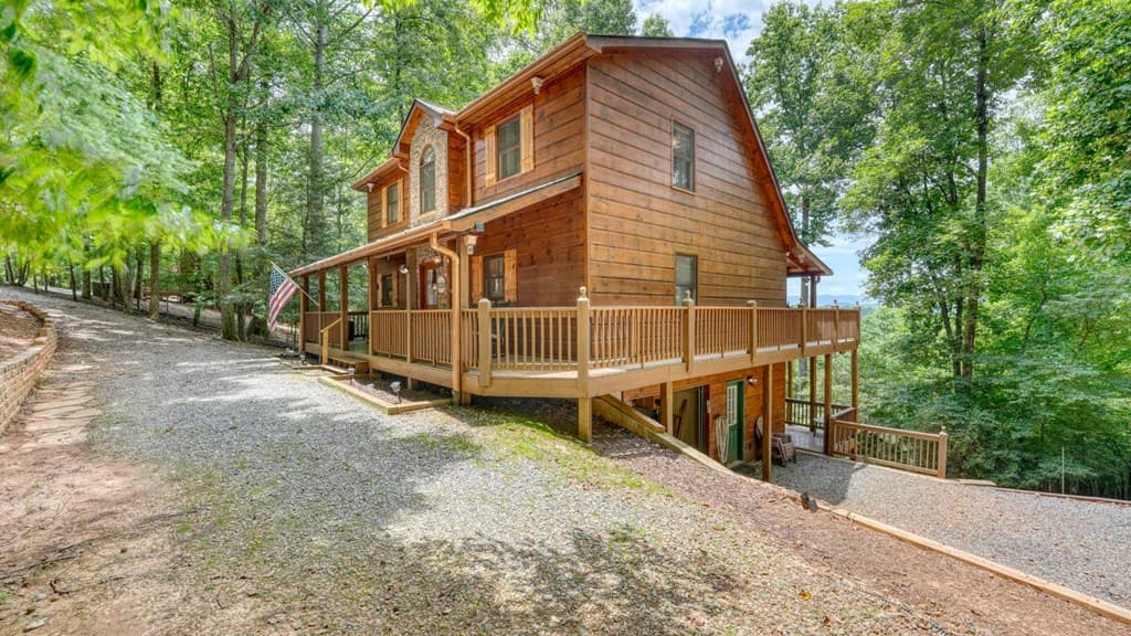 119 Bear Court, Ellijay GA 30540 - Photo