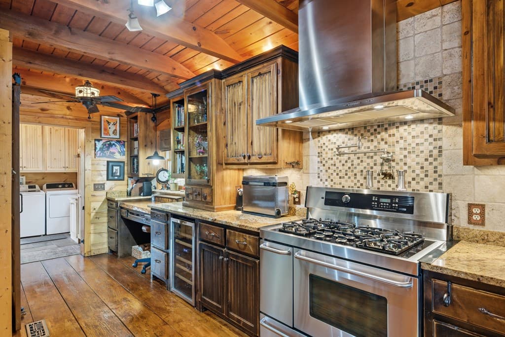 246 Adams Circle, Mineral Bluff GA 30559 - Photo