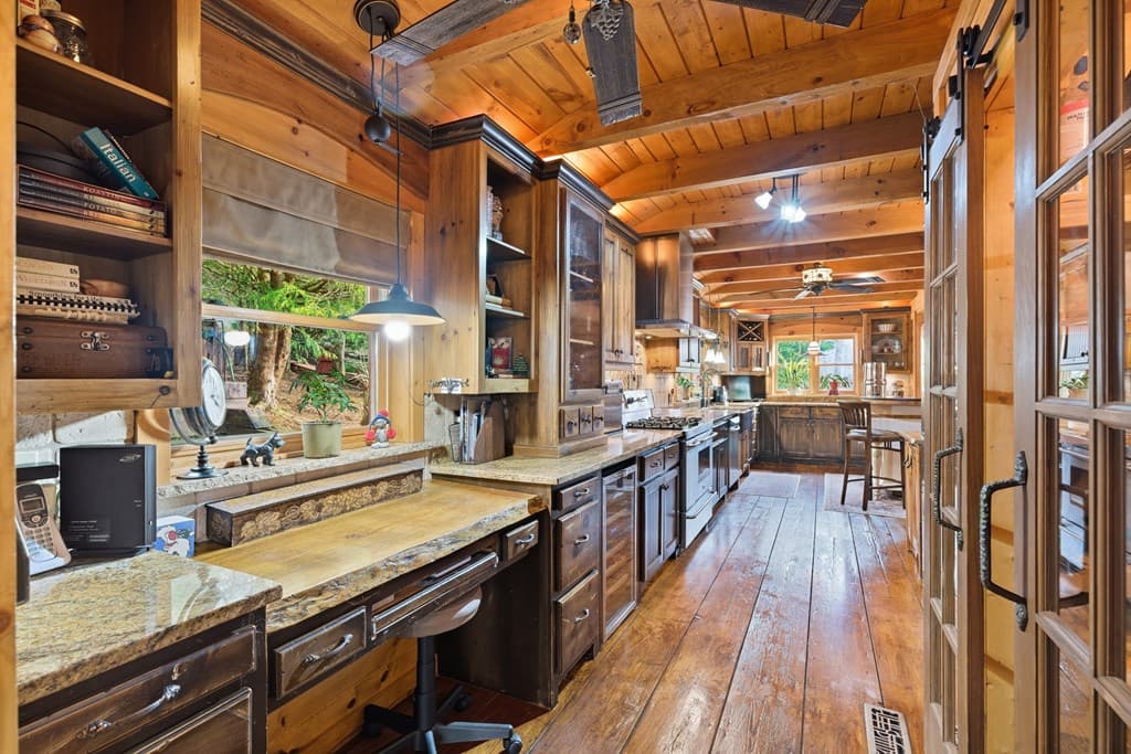 246 Adams Circle, Mineral Bluff GA 30559 - Photo
