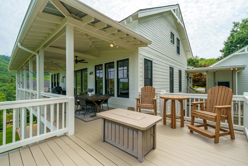 82 Jay Bird Way, Hayesville NC 28904 - Photo