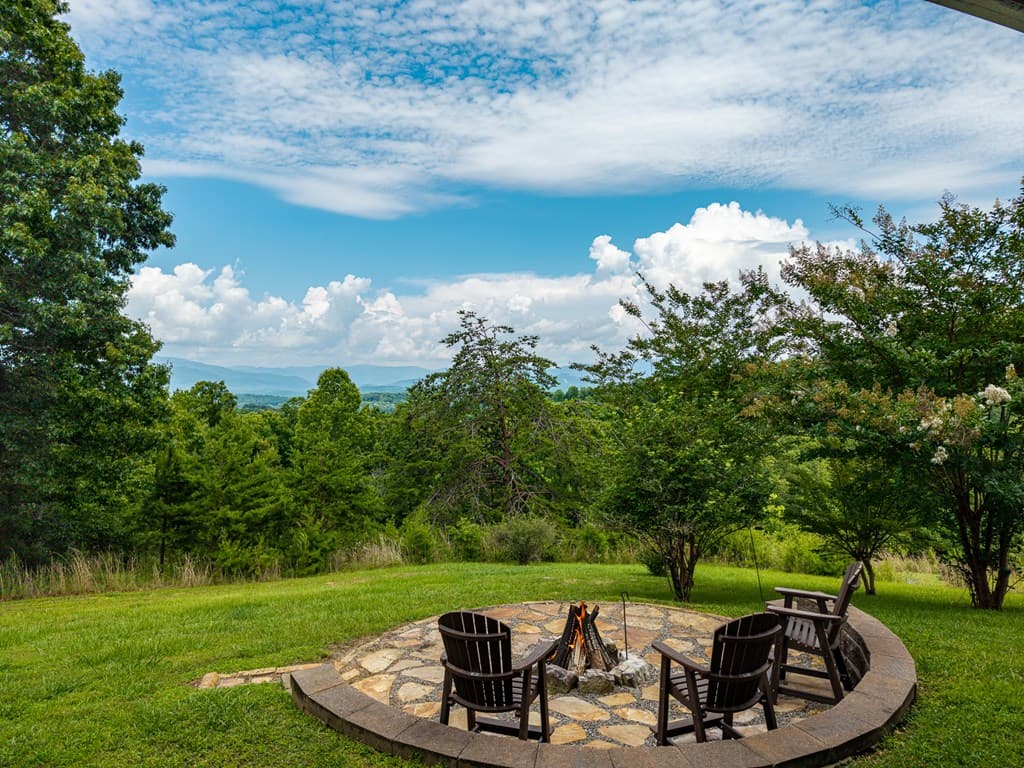 82 Jay Bird Way, Hayesville NC 28904 - Photo