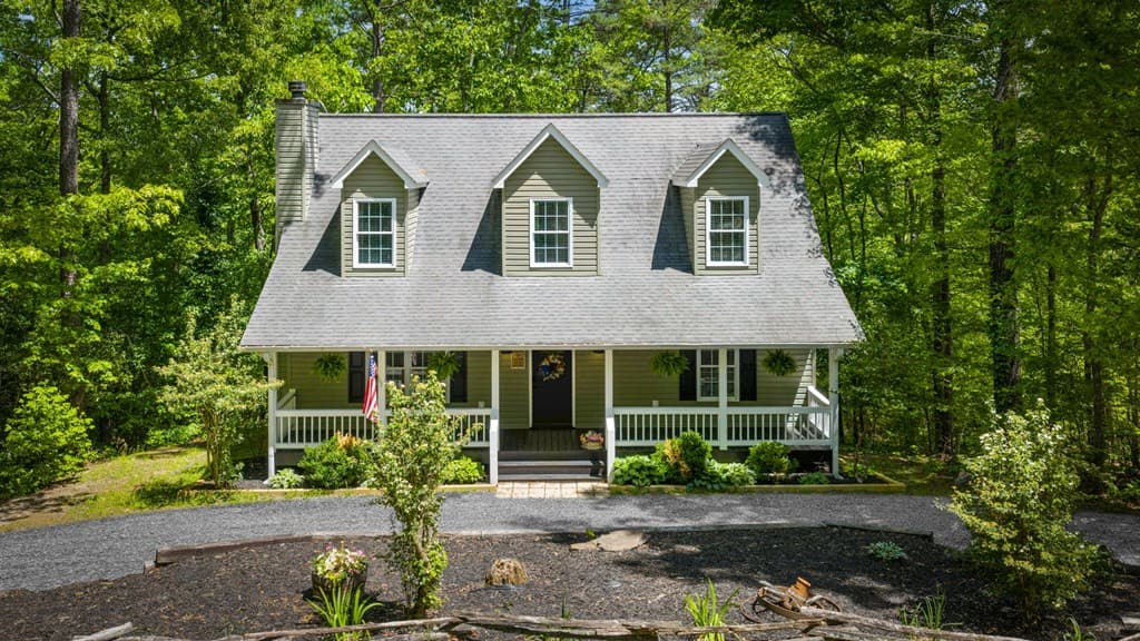 201 Minnehaha Trail, Blue Ridge GA 30513 - Photo