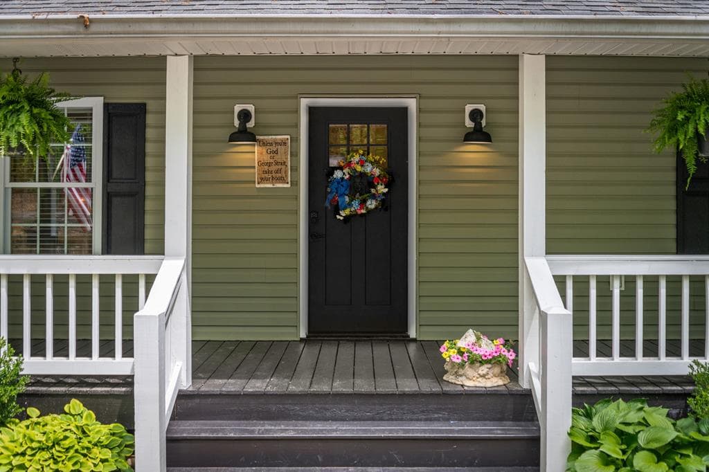 201 Minnehaha Trail, Blue Ridge GA 30513 - Photo