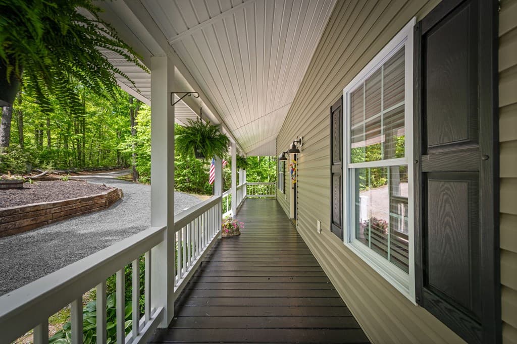 201 Minnehaha Trail, Blue Ridge GA 30513 - Photo