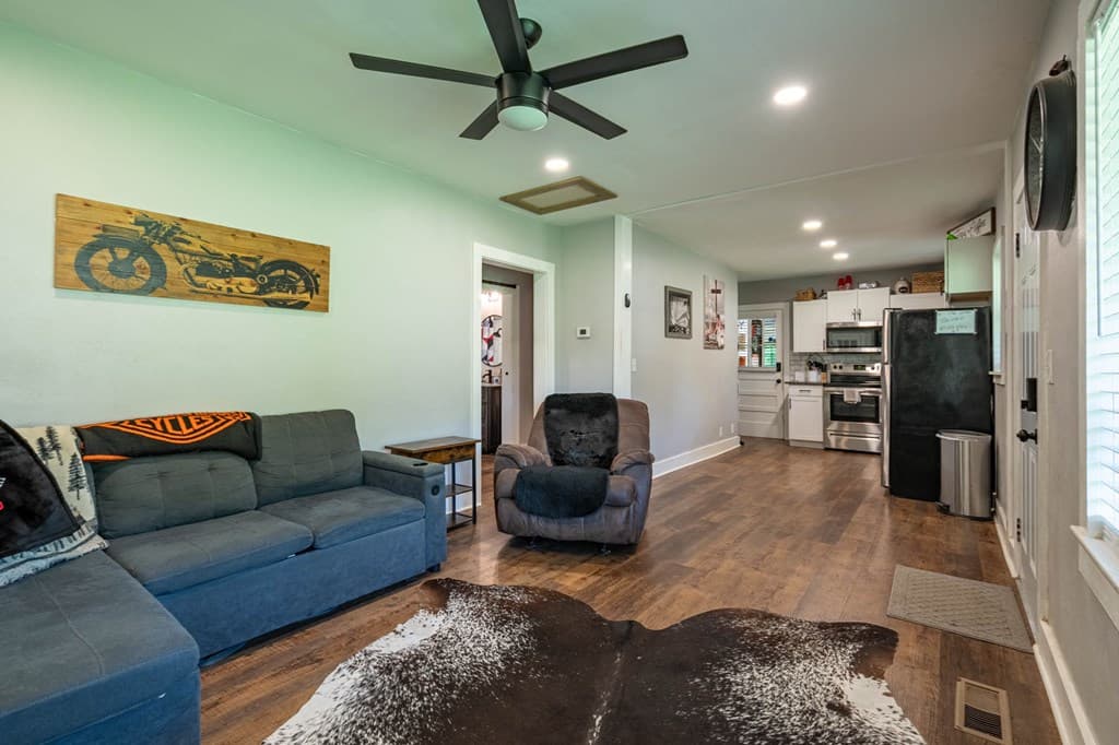 1737 Blue Ridge Drive, Blue Ridge GA 30513 - Photo