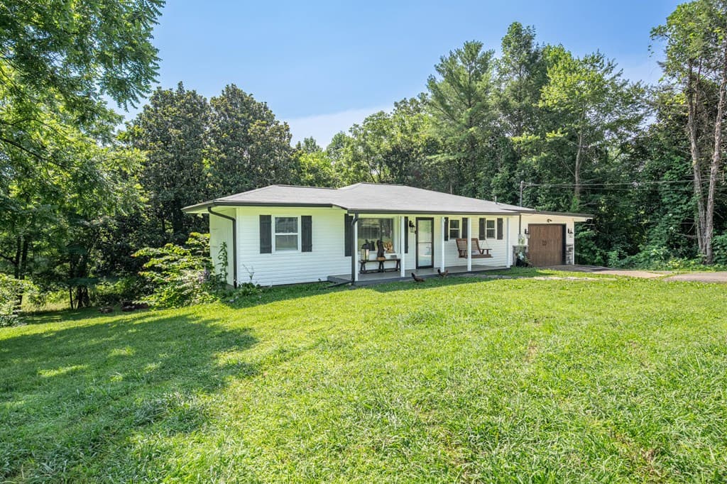 1737 Blue Ridge Drive, Blue Ridge GA 30513 - Photo