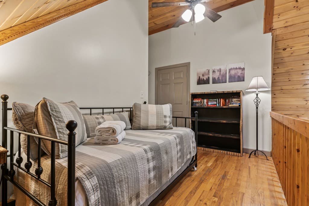 398 Mountain Tops Circle, Blue Ridge GA 30513 - Photo