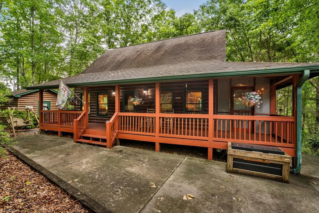 398 Mountain Tops Circle, Blue Ridge GA 30513 - Primary photo