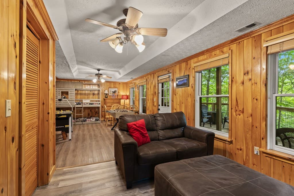 398 Mountain Tops Circle, Blue Ridge GA 30513 - Photo
