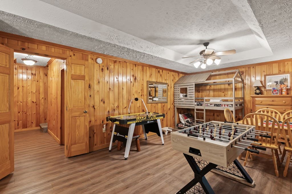 398 Mountain Tops Circle, Blue Ridge GA 30513 - Photo