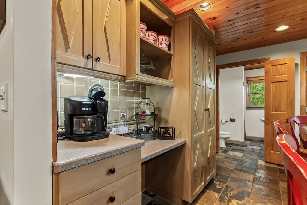 398 Mountain Tops Circle, Blue Ridge GA 30513 - Photo