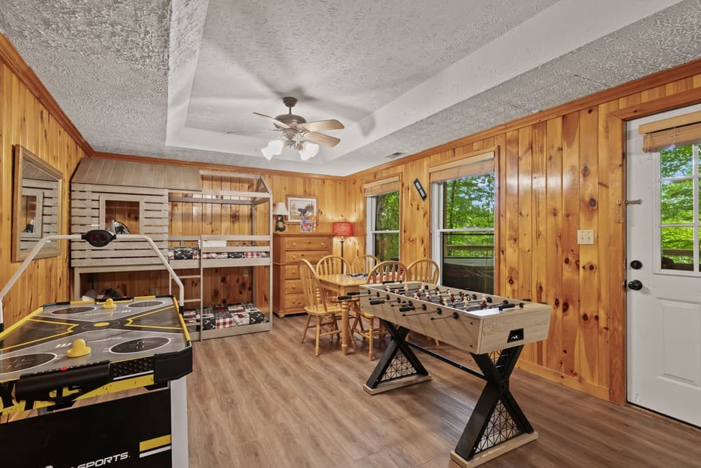 398 Mountain Tops Circle, Blue Ridge GA 30513 - Photo