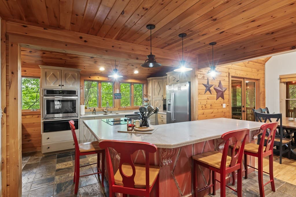 398 Mountain Tops Circle, Blue Ridge GA 30513 - Photo