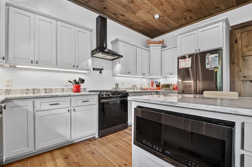 60 Hiles Hatch Road, Blue Ridge GA 30513 - Photo