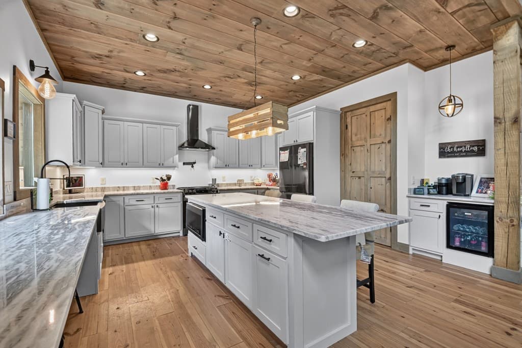 60 Hiles Hatch Road, Blue Ridge GA 30513 - Photo